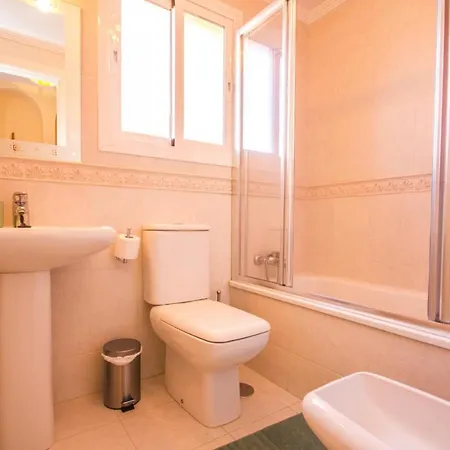 Albi Burriana נרחה